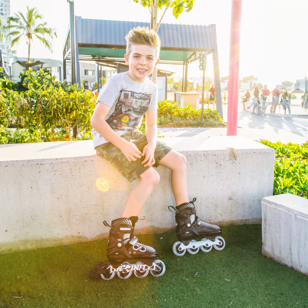 ALPHA Black - Size Adjustable Inline Skates