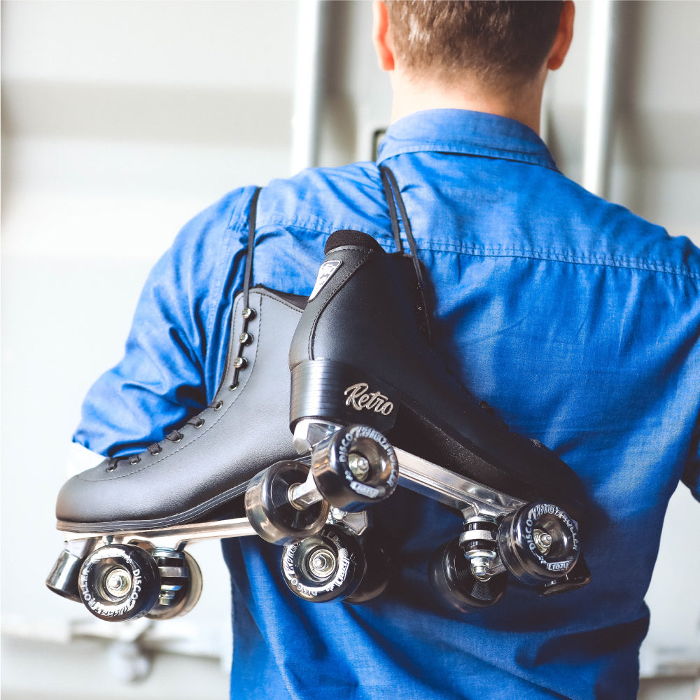 Warehouse Deal | RETRO - Black Roller Skates
